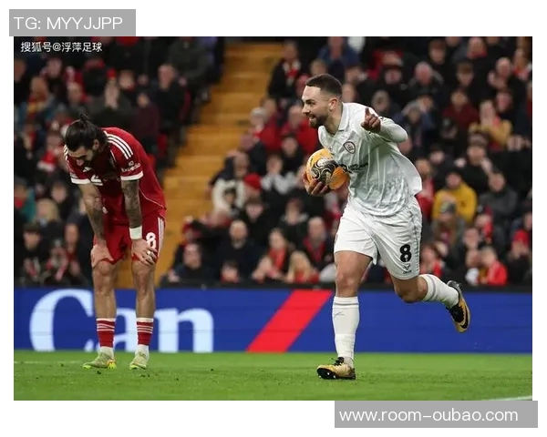 利物浦发布新海报展现范戴克维尔茨索博斯洛伊三位球星风采